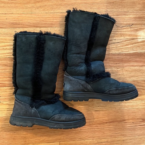 Ugg boots - Picture 3 of 7